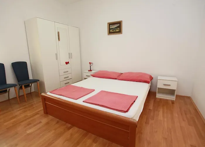 Apartment A&g *