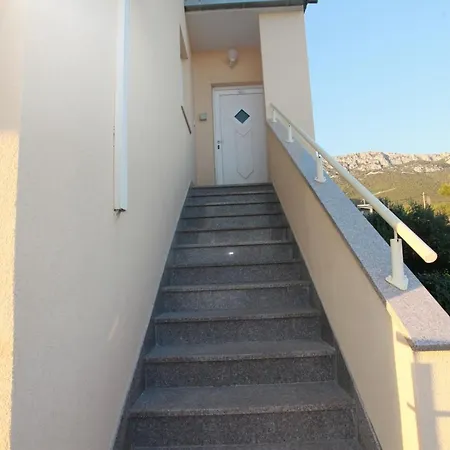 A&g Apartment *