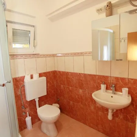 Apartment A&g