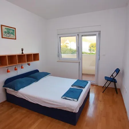A&g * Kaštela